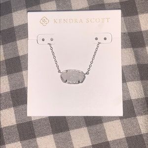 Kendra Scott necklace